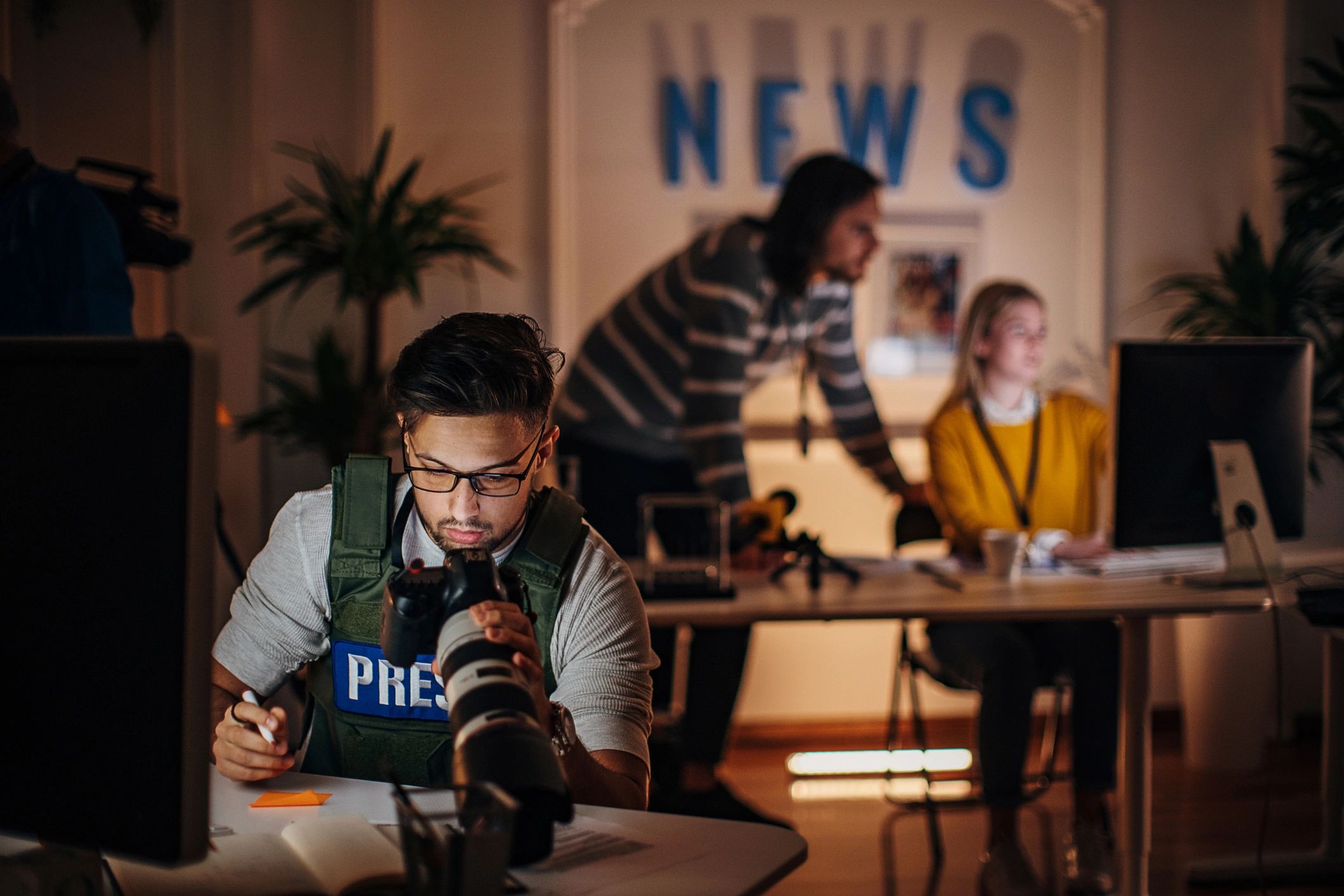 sports writers newsroom